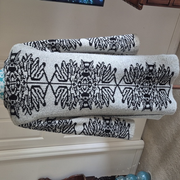 Long sweater - Picture 3 of 7